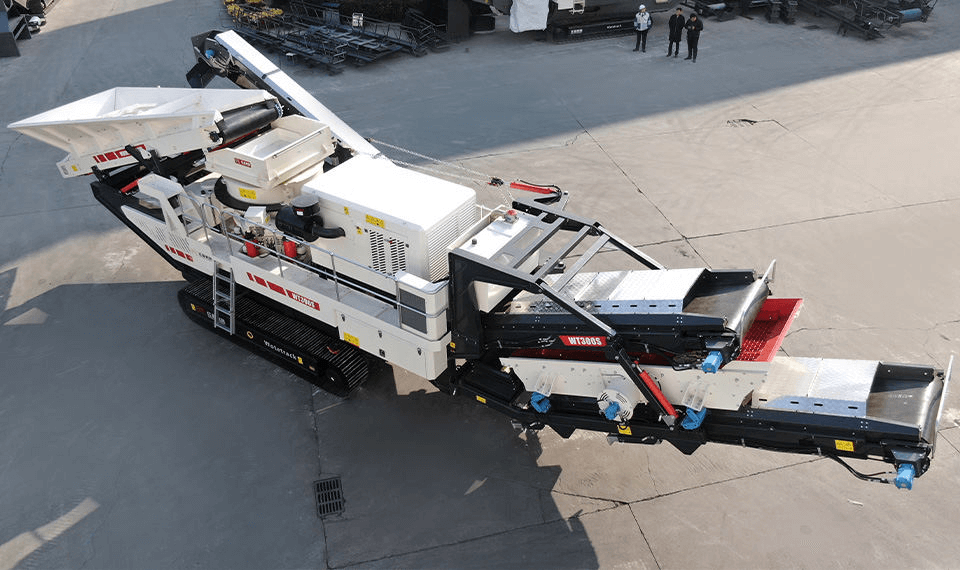 Wotetrack type fully hydraulic tracked cone crushing station 3